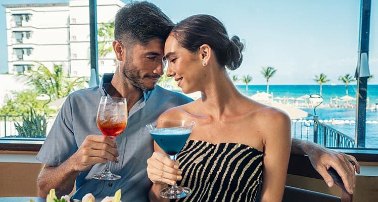 Enjoy Premium drinks in Puerto Morelos hotel