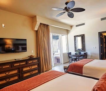 Junior Suite with Jacuzzi in Puerto Morelos, accommodation with 2 double beds