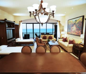 Book a Suite in Riviera Maya All Inclusive Hotels with Living and Dining Room and 2 Murphy beds