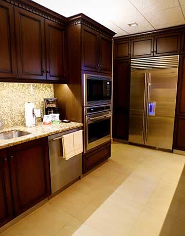 Fully-equipped kitchen